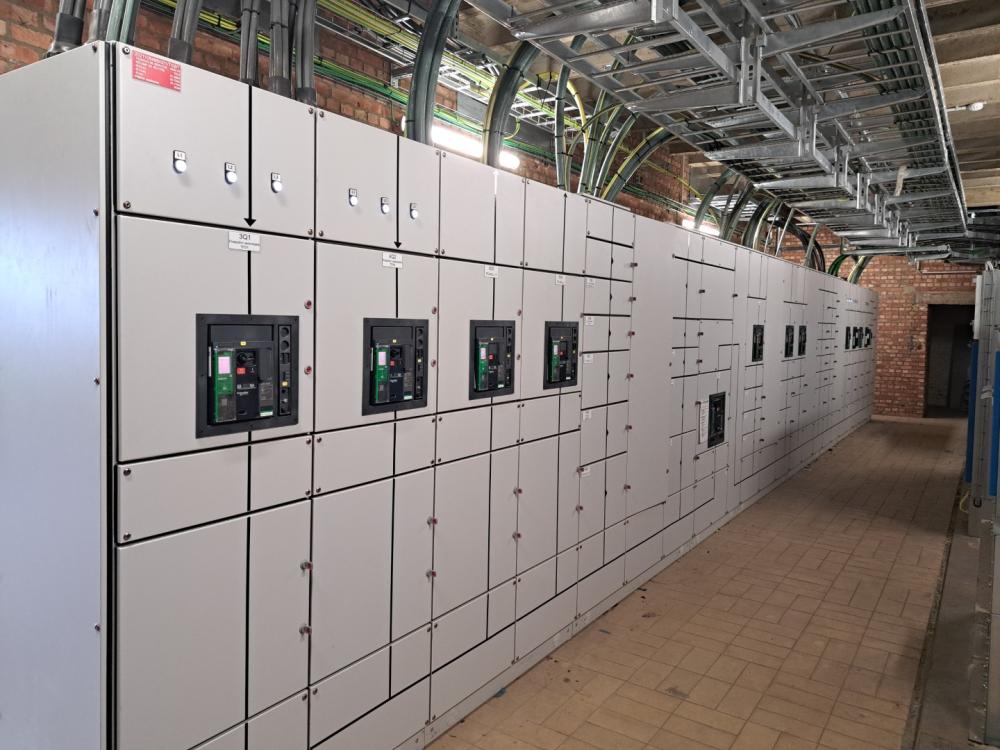 Entretien cabine haute tension à Courcelles